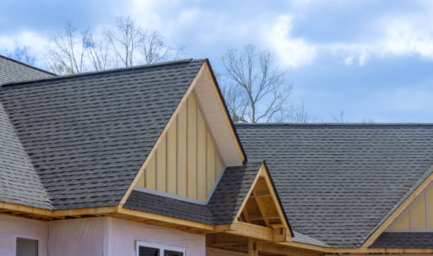Best Asphalt Shingles Roofing  in Masury, OH